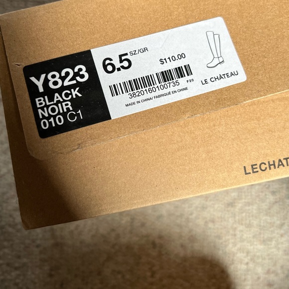 Le Chateau Faux Suede Leather Knee High Boots - Picture 7 of 7